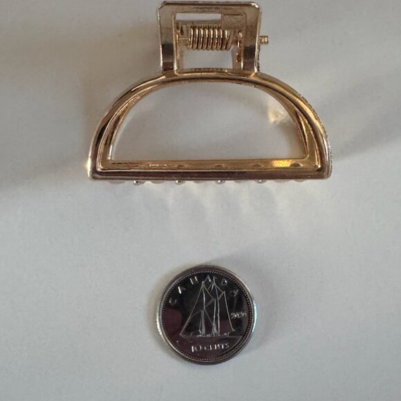 Three Gold Hair Clips - Picture 2 of 4